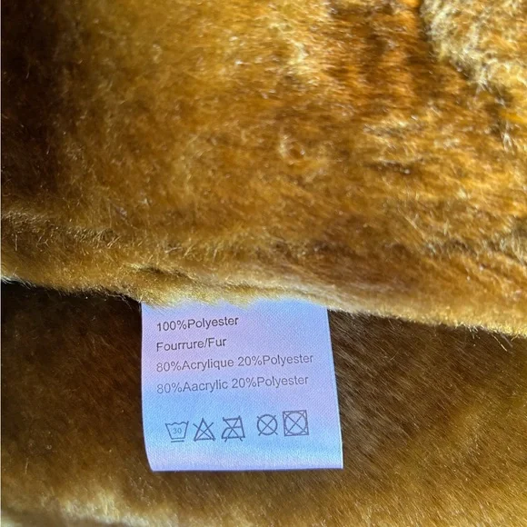SOLOLA Hand Painted Faux Fur Coat Size Large (40)